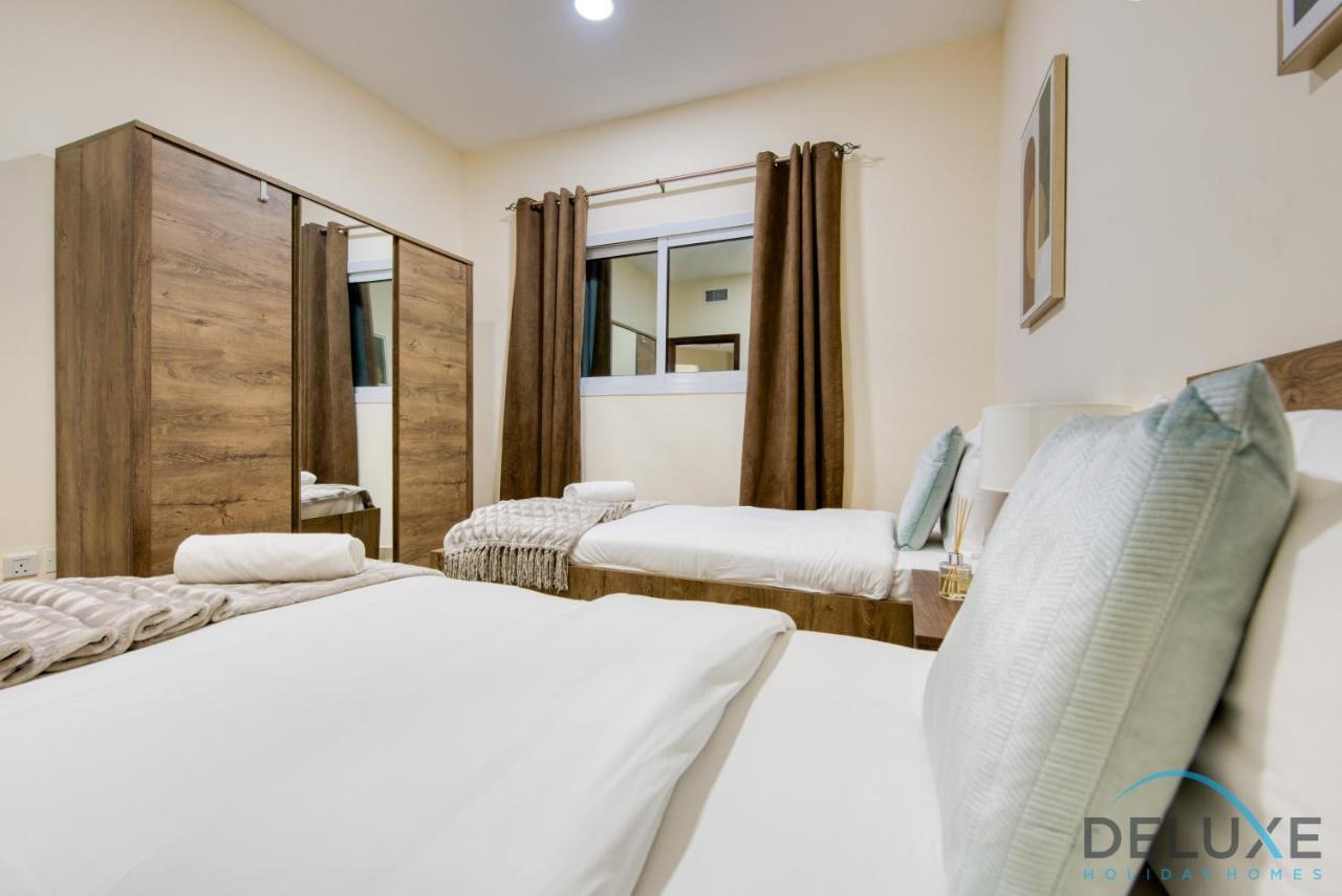 Next To 2br Accessible To Metro, Gate 2, Jumeirah Towers By Deluxe Homes Apartment Dubai