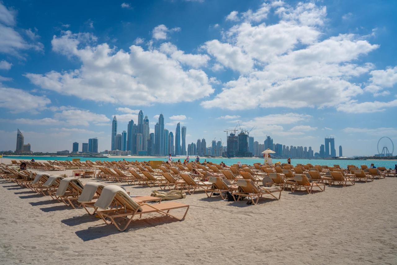 Gorgeous 2br In Fairmont Apartment Dubai