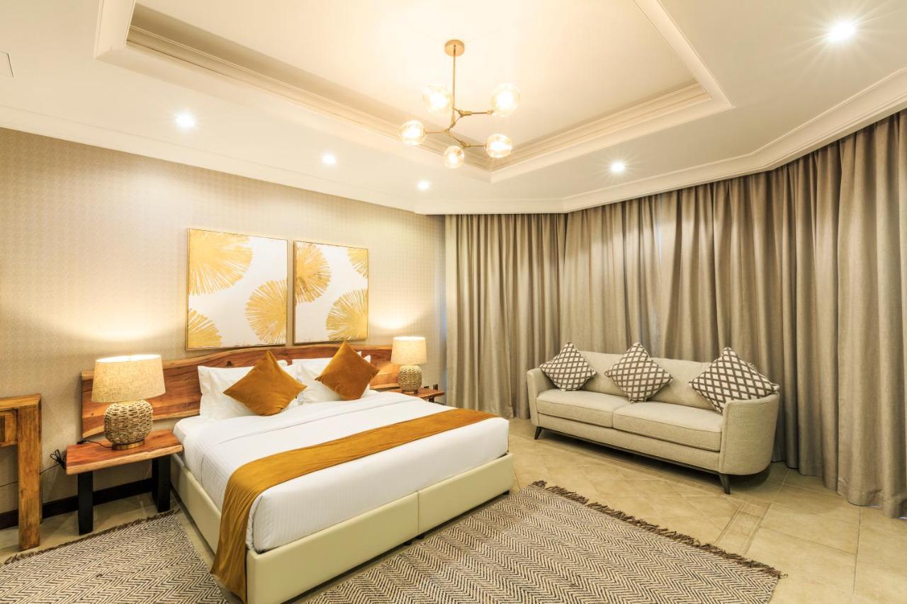The S Homes - Stunning 5 Bedrooms At The Palm Jumeirah With Private And Pool *
