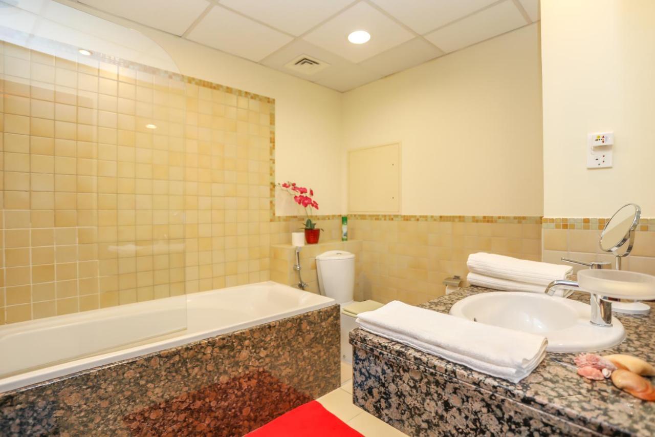 Jbr, 2-bedroom, Next To Beach, Full Marina View Apartment *