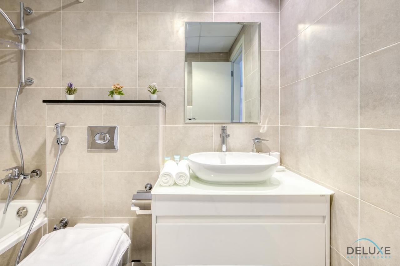 Prime 1br At Carson B Damac Hills Dubailand By Deluxe Homes * Dubai