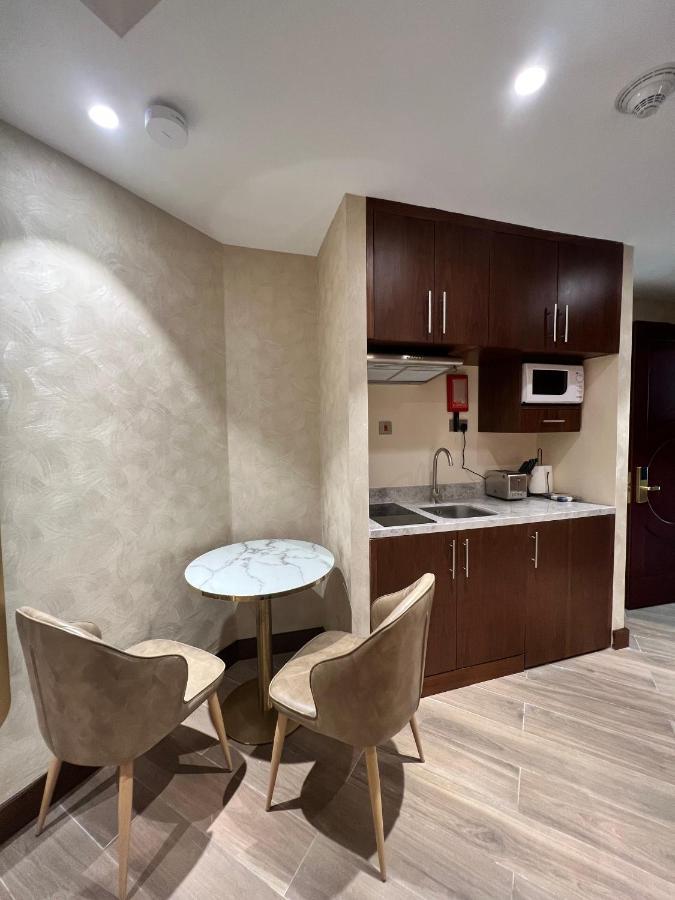 Aparthotel Seasons Dubai