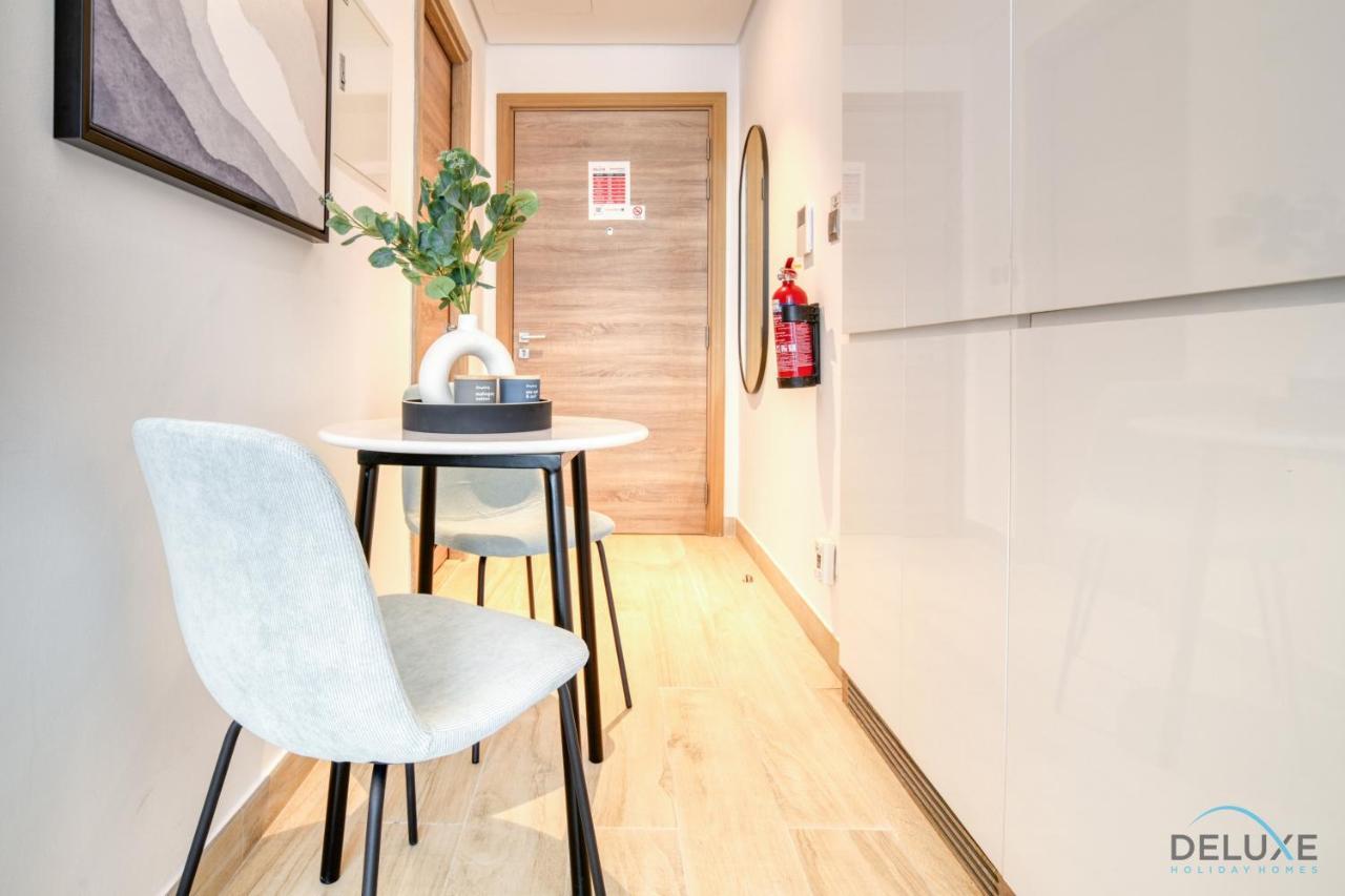 Apartment Tranquil In One Marina By Deluxe Homes Dubai