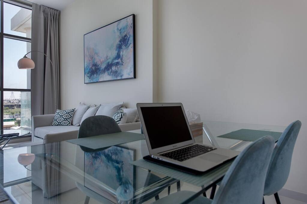 Bright And Spacious In Damac Hills Apartment