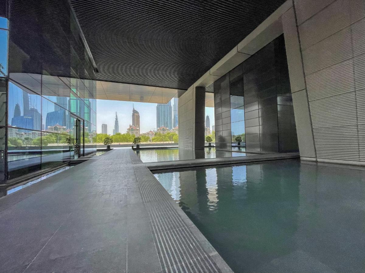 Apartment Bright And Index Tower Difc By Suiteable Dubai