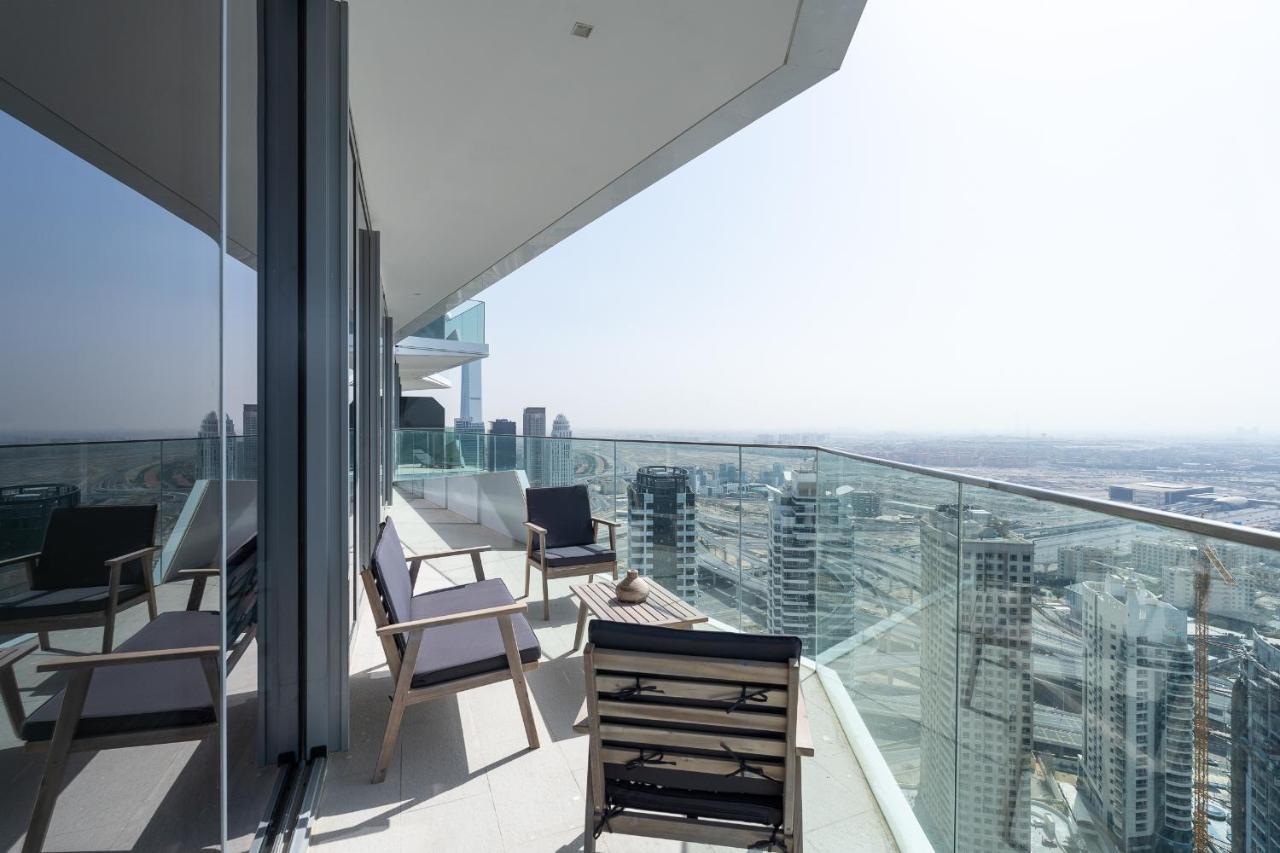 Urban Tropic 3 Bedroom With Full Sea View By Suiteable Interiors Dubai