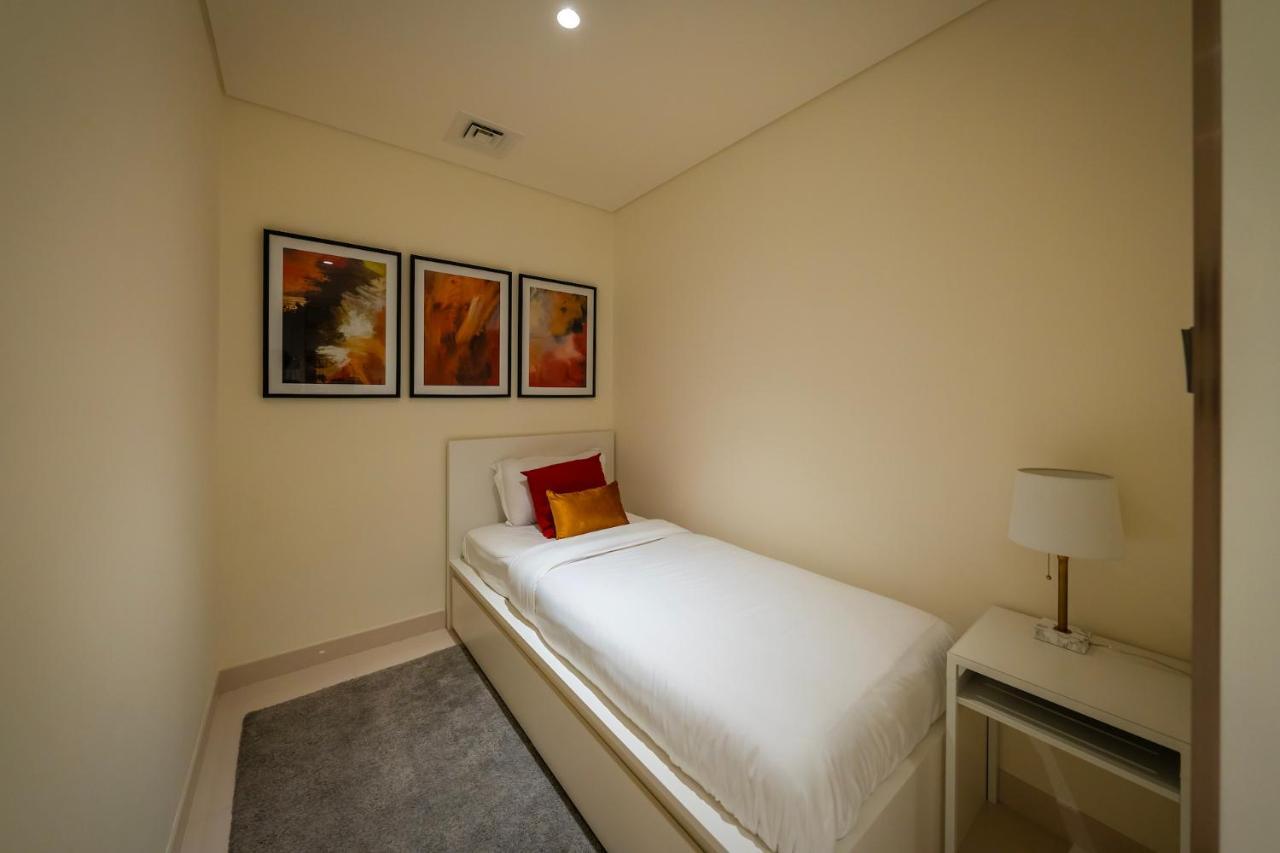 Glamorous 3br With Marina View Dubai