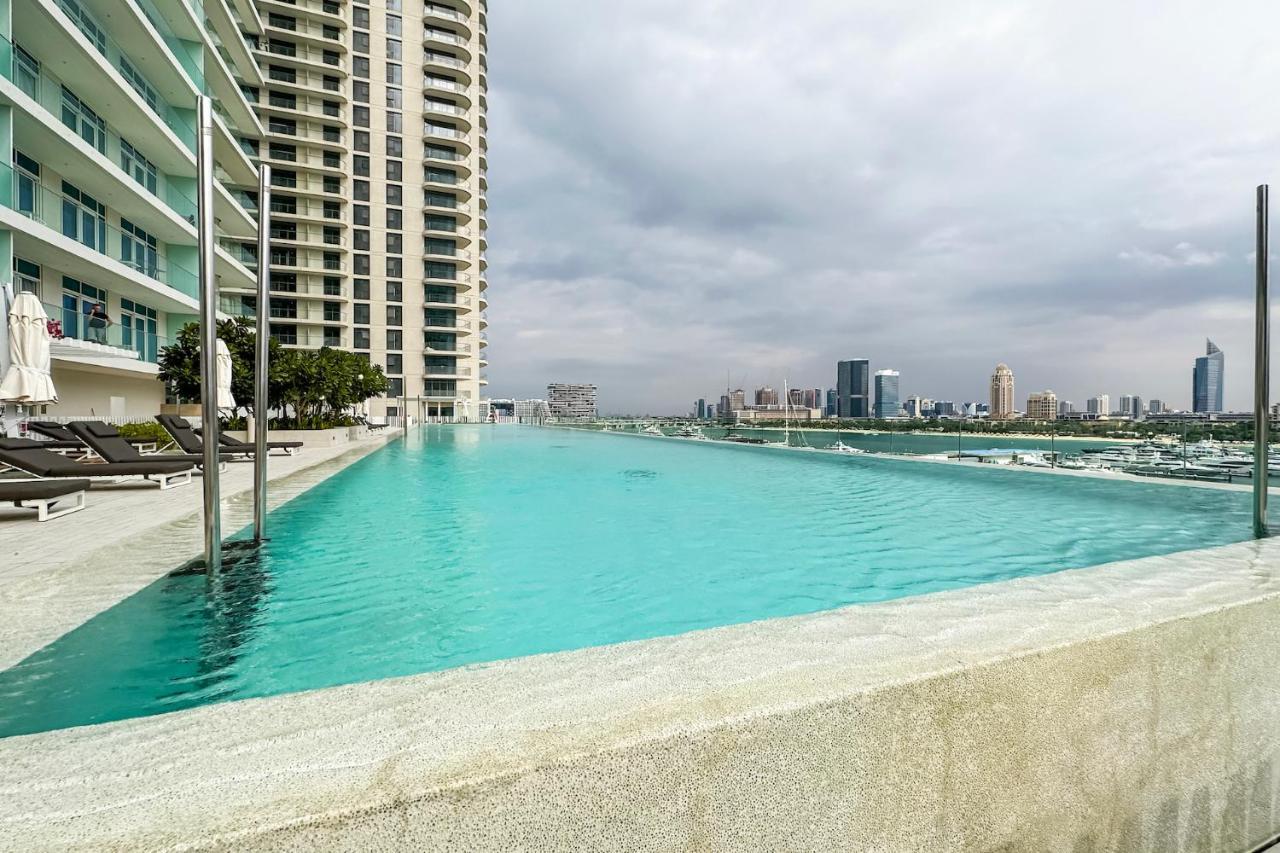 Glamorous 3br With Marina View *
