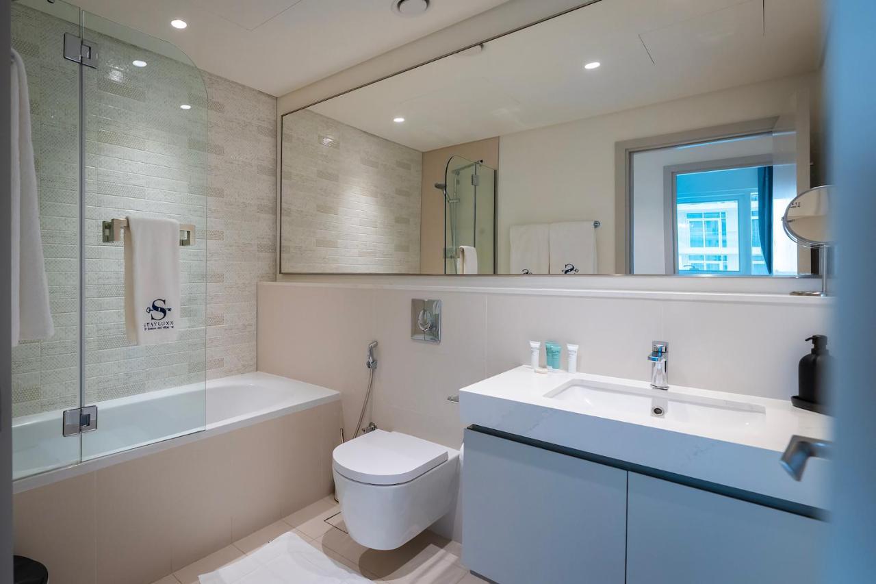 Glamorous 3br With Marina View Apartment