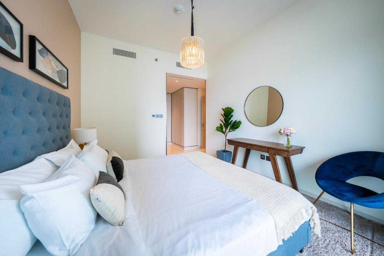 Apartment Glamorous 3br With Marina View Dubai