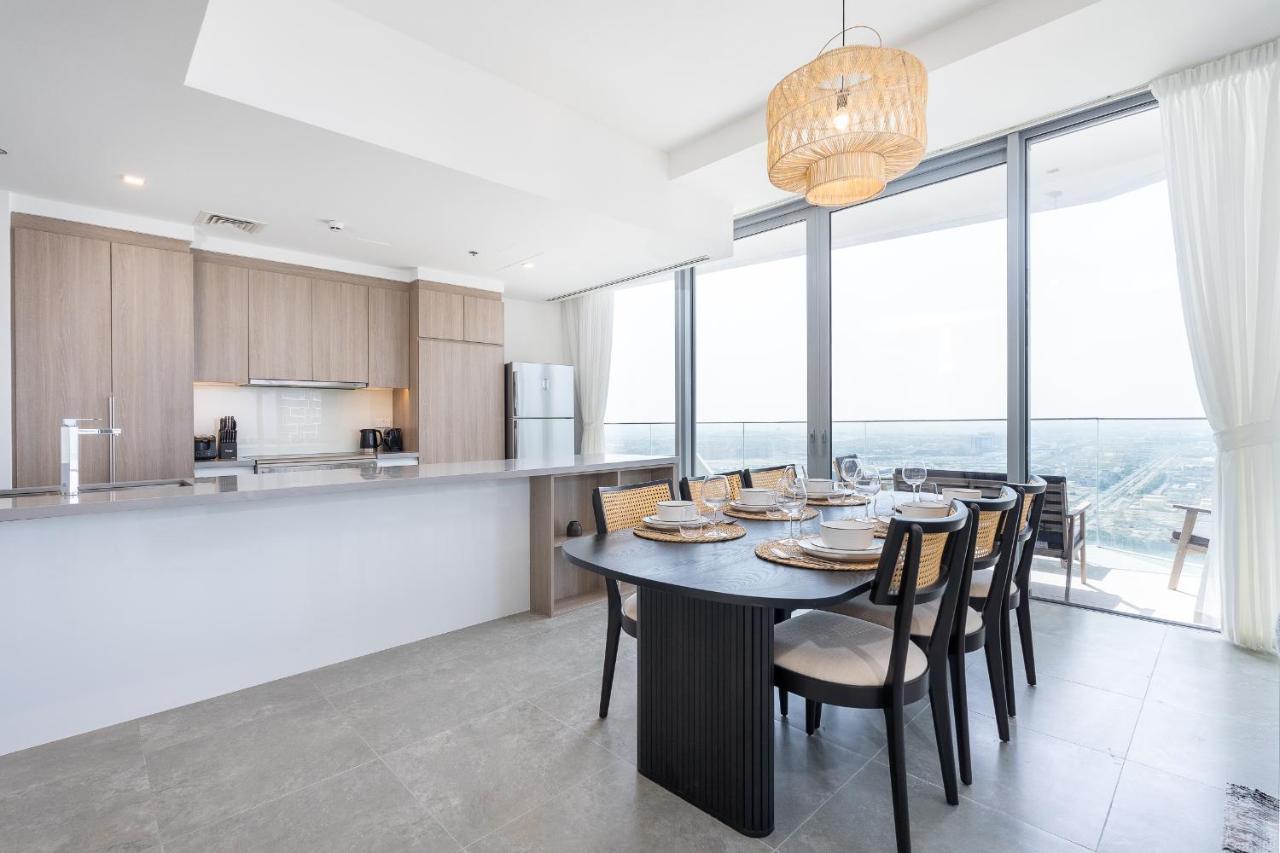 Apartment Urban Tropic 3 Bedroom With Full Sea View By Suiteable Interiors Dubai