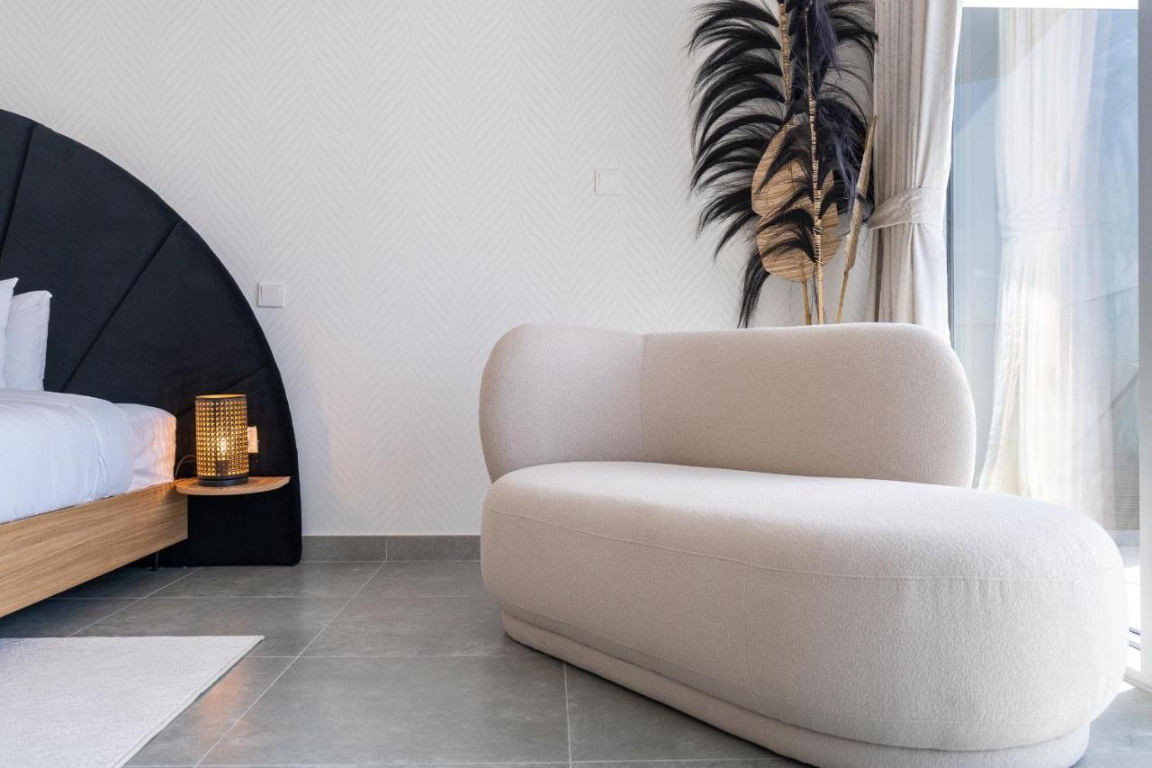Urban Tropic 3 Bedroom With Full Sea View By Suiteable Interiors Apartment Dubai