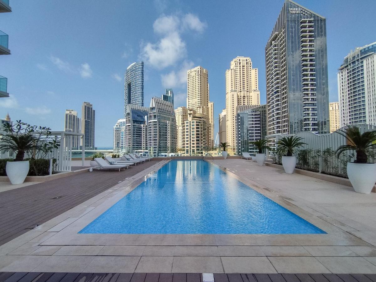 Urban Tropic 3 Bedroom With Full Sea View By Suiteable Interiors Apartment *