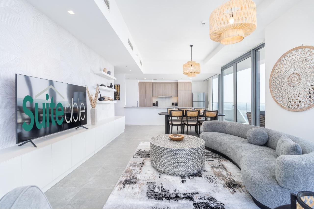 Urban Tropic 3 Bedroom With Full Sea View By Suiteable Interiors *