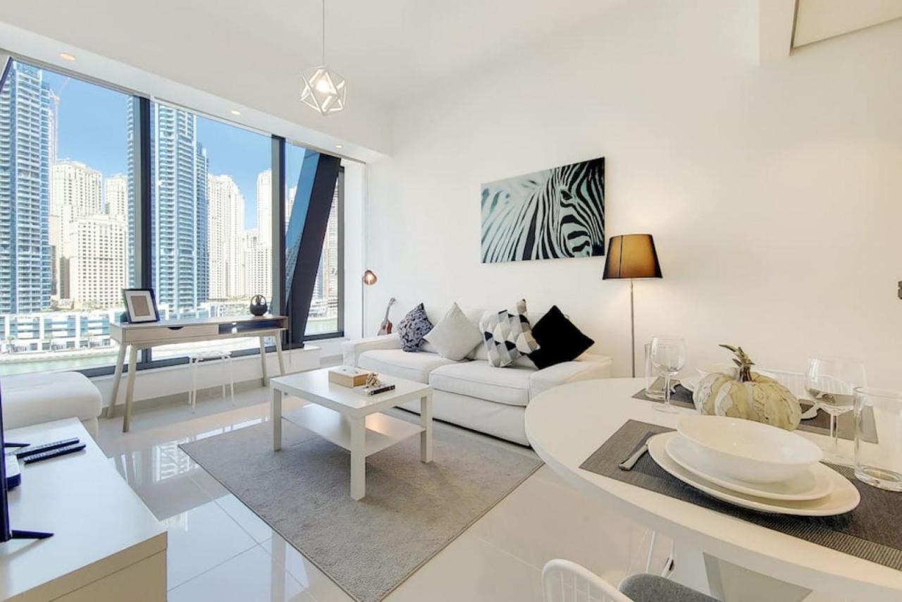 Silverene Tower B, Marina - Glamorous One Bedroom Apartment
