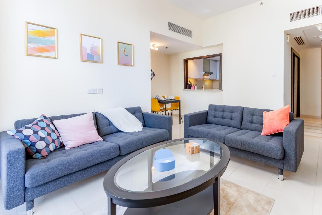 Captivating Arabian Sea & Burj Khalifa Views Apartment *