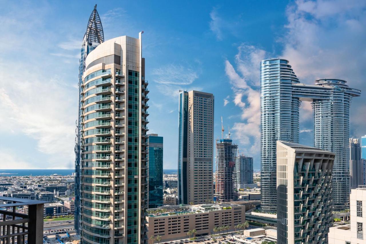 Apartment Captivating Arabian Sea & Burj Khalifa Views *