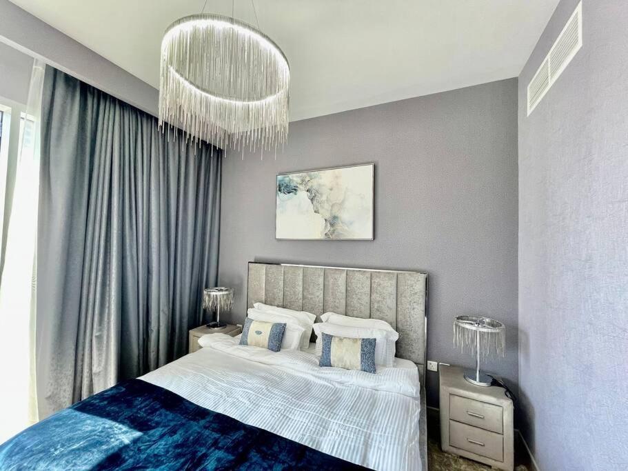 Apartment Elegant & Chic 2bedroom Balcony Creek Waterfront