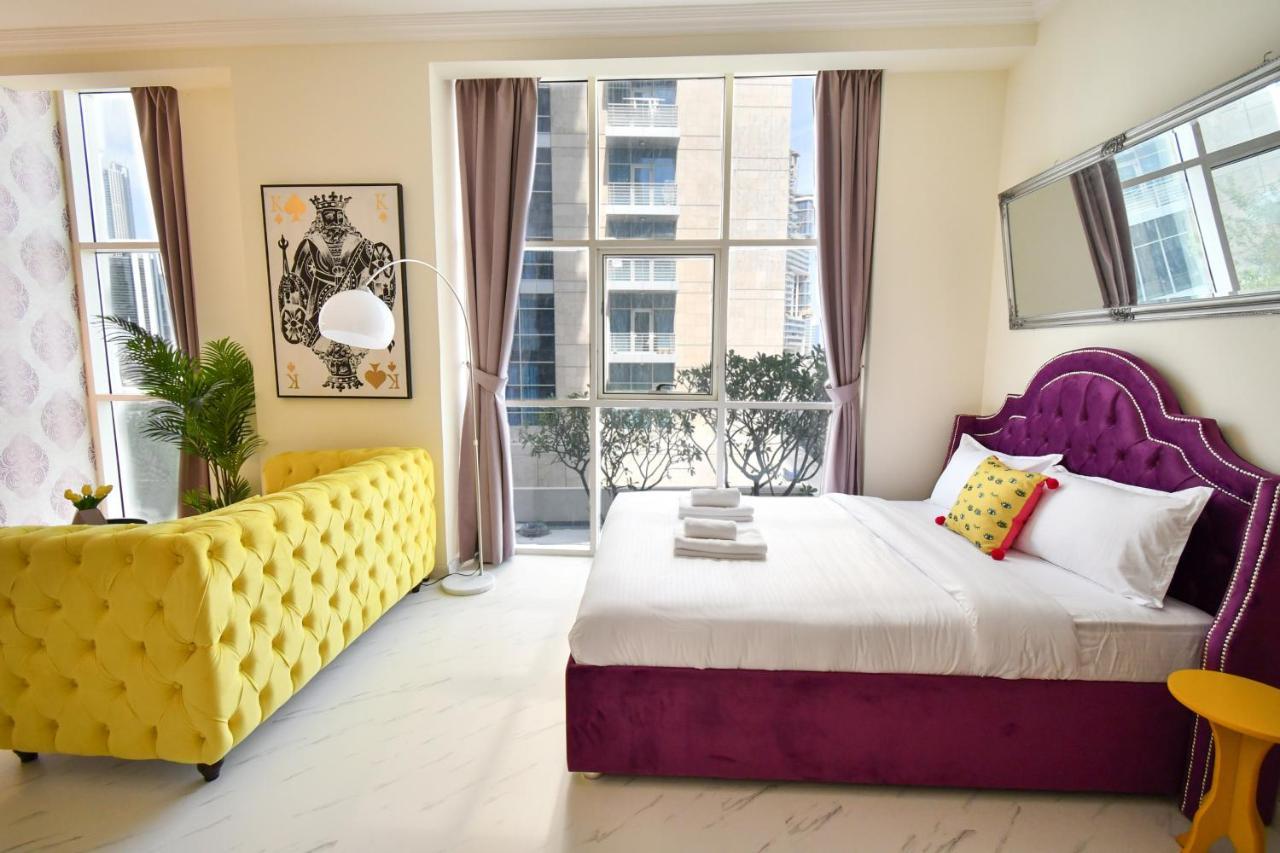 Scala Tower Chic With A Twist * Dubai