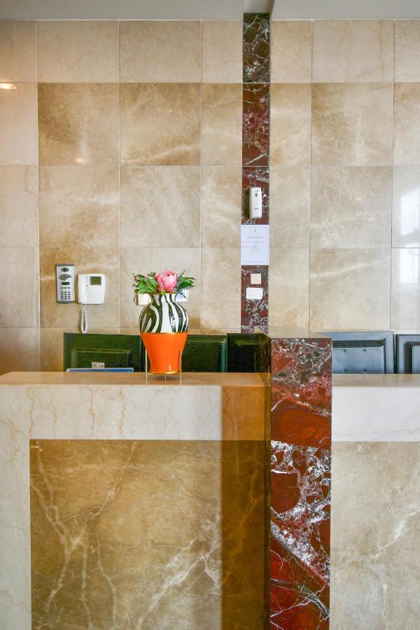 Scala Tower Chic With A Twist Dubai