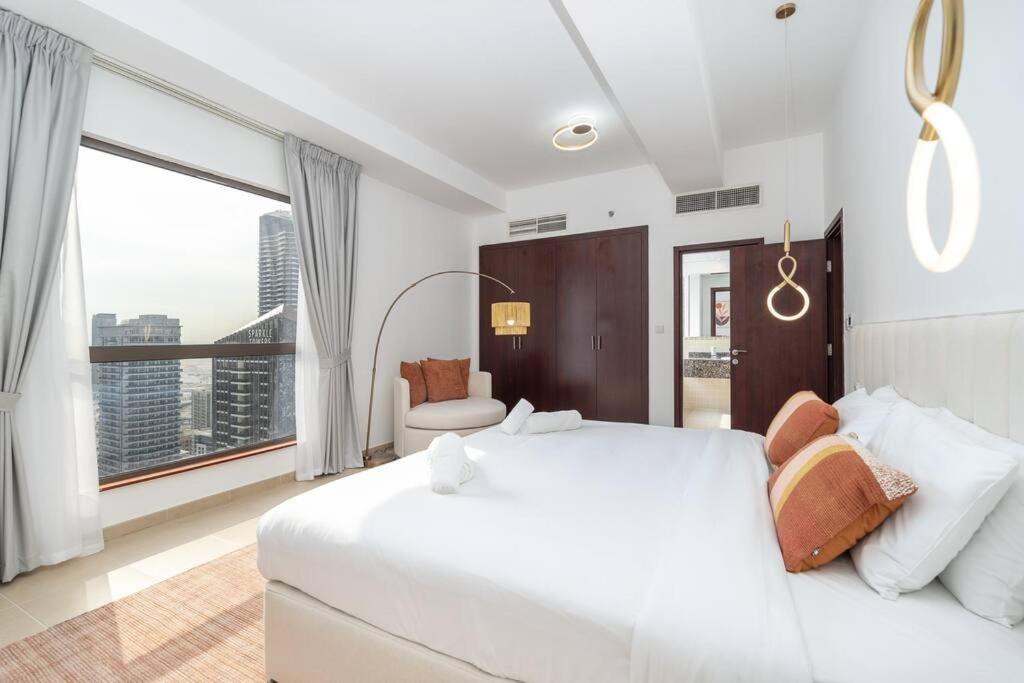 Dominant View Of Marina Dubai