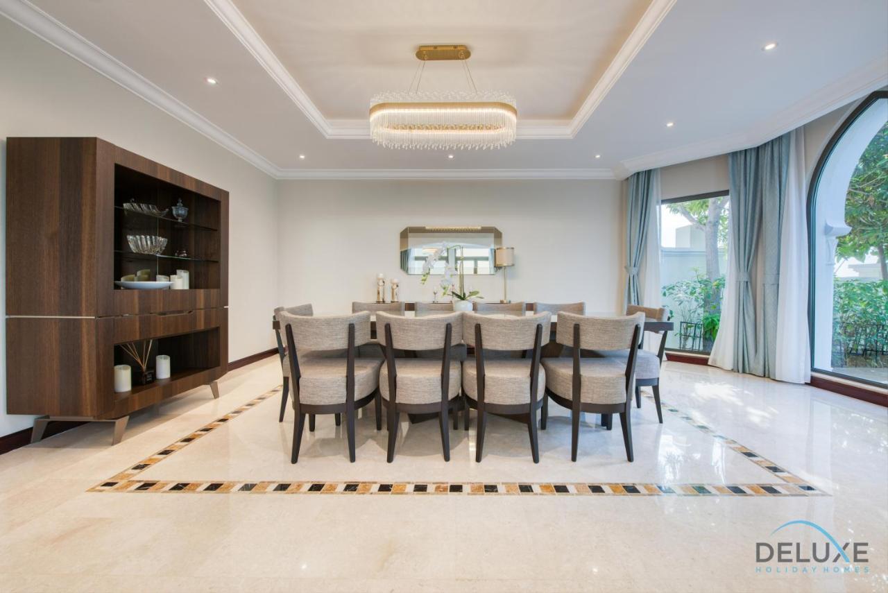Villa Oasis: Luxe 4br With Assistant And Private Pool At Palm Jumeirah