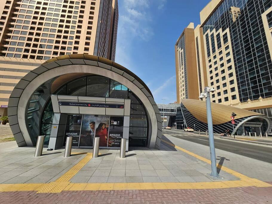 Apartment 2 Bhk @ Barsha Heights *