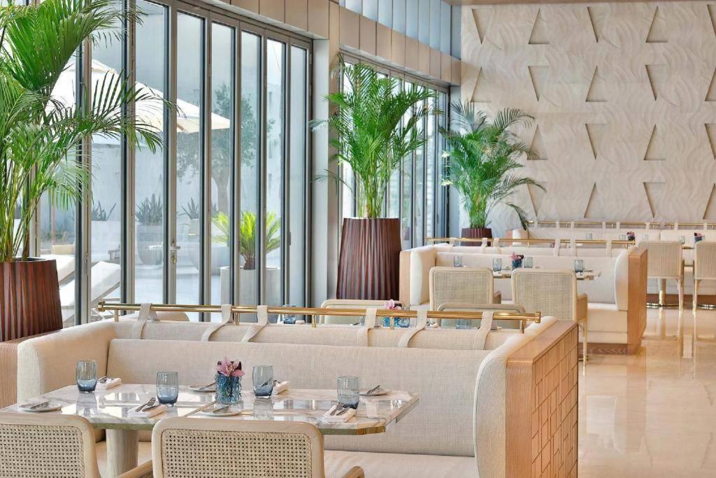 Ultra Lux Sea View With St Regis Amenities Apartment Dubai