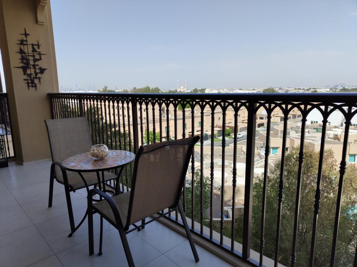 Madinat Jumeirah: Upscale Luxury Near Burj Al Arab With Stunning Pool Views Apartment Dubai