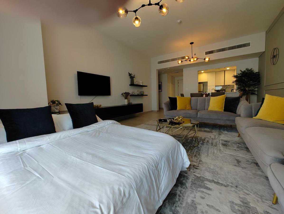 Madinat Jumeirah: Upscale Luxury Near Burj Al Arab With Stunning Pool Views