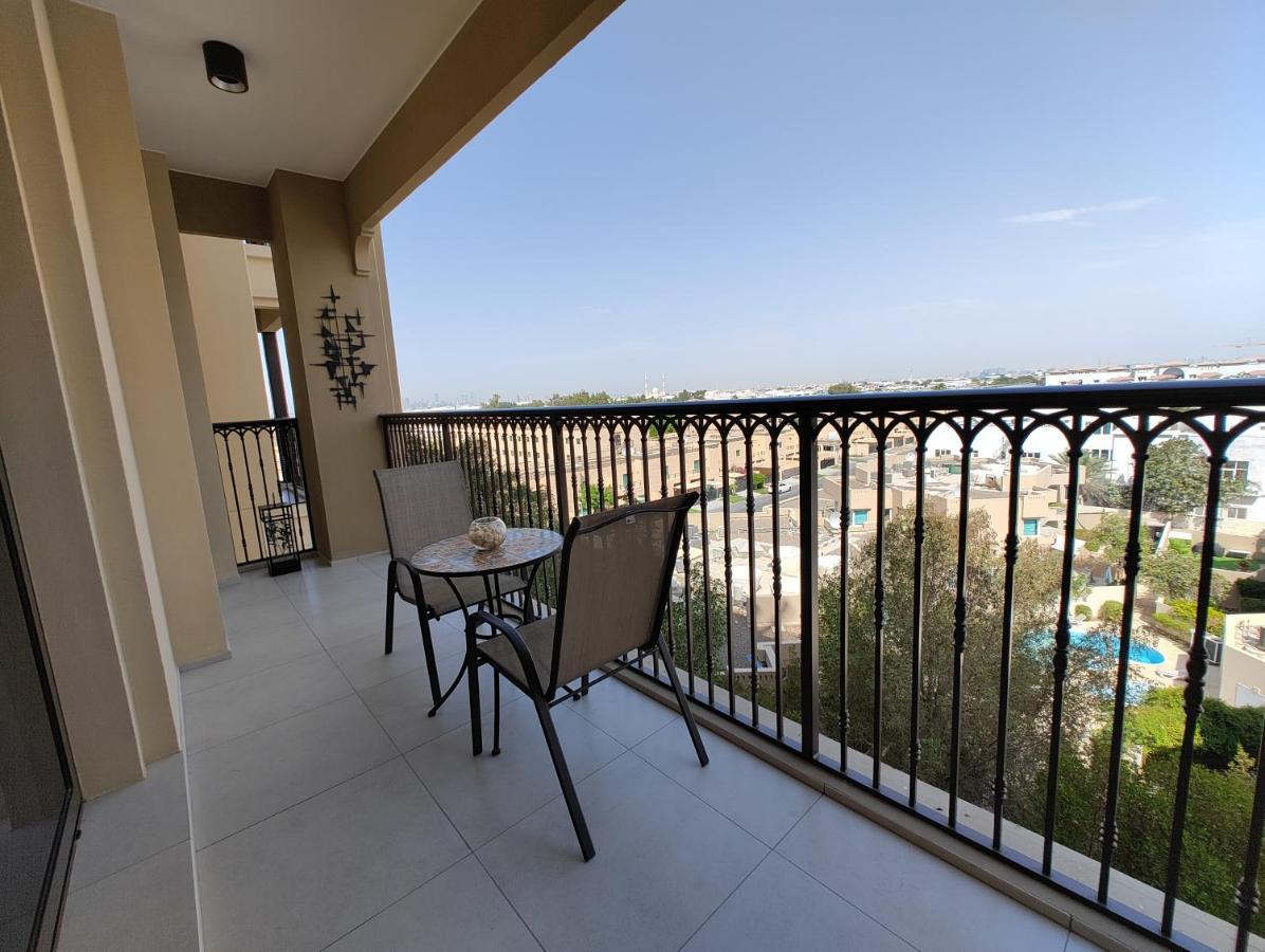 Madinat Jumeirah: Upscale Luxury Near Burj Al Arab With Stunning Pool Views Apartment Dubai