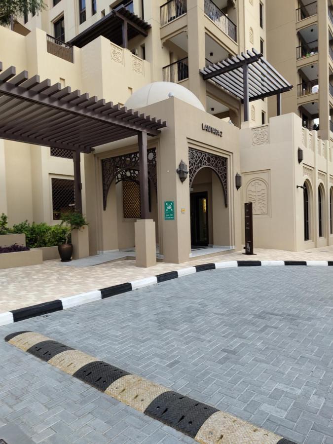 Madinat Jumeirah: Upscale Luxury Near Burj Al Arab With Stunning Pool Views Apartment Dubai