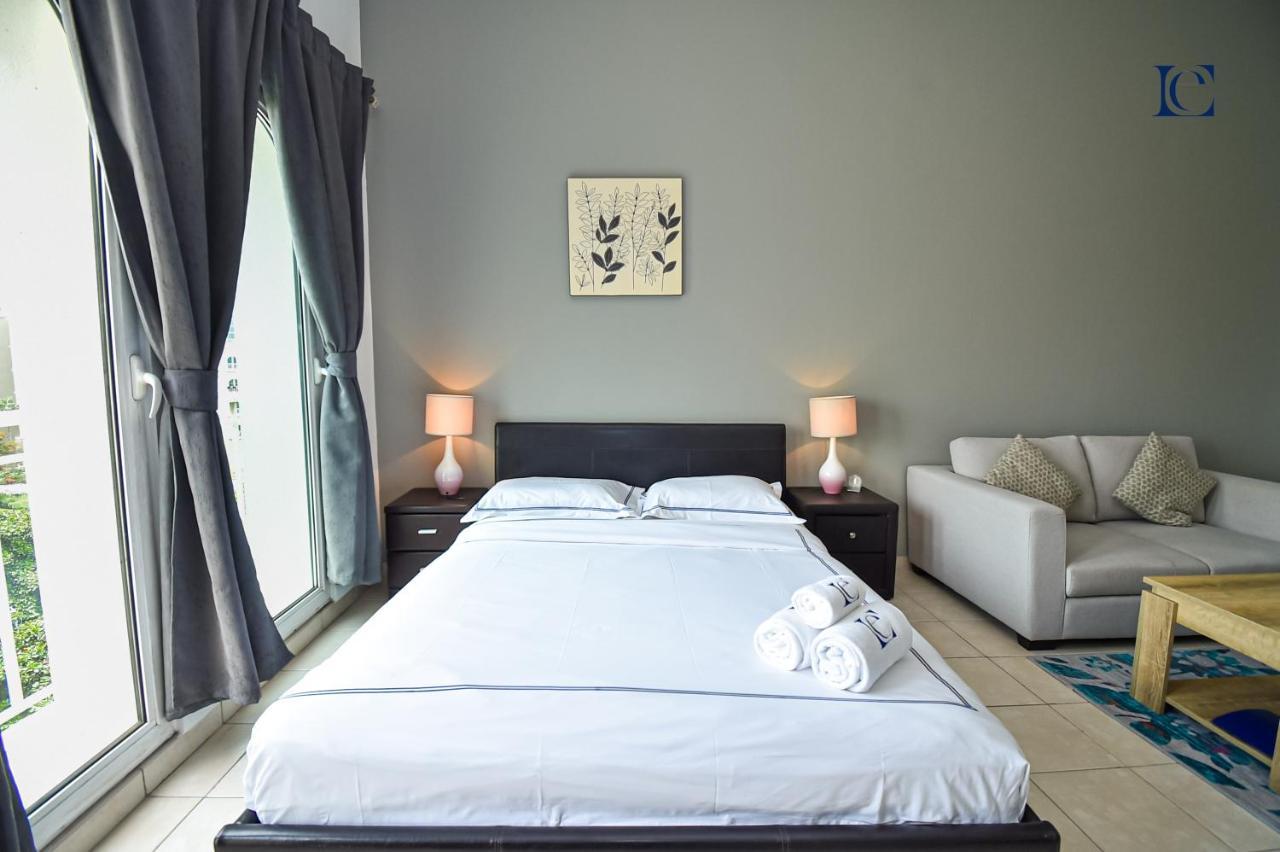 Luxury Escapes - Tranquil Near Furjan Metro - Relaxing Retreat