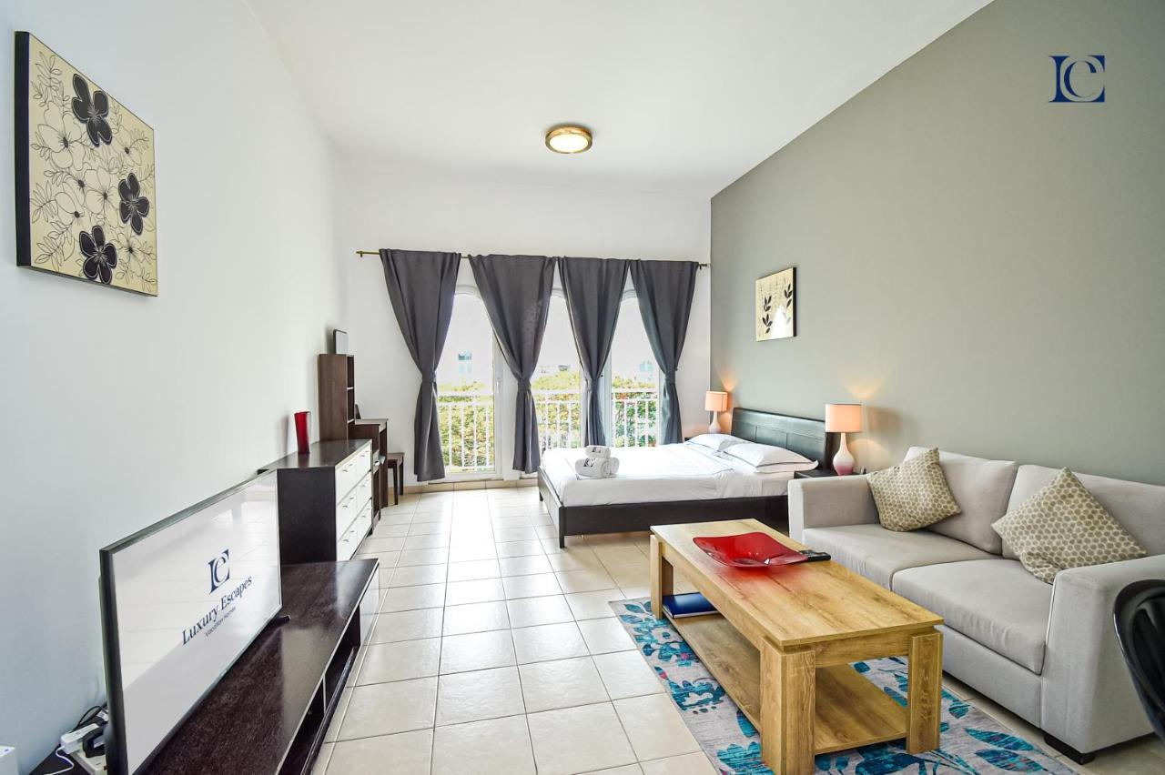 Luxury Escapes - Tranquil Near Furjan Metro - Relaxing Retreat