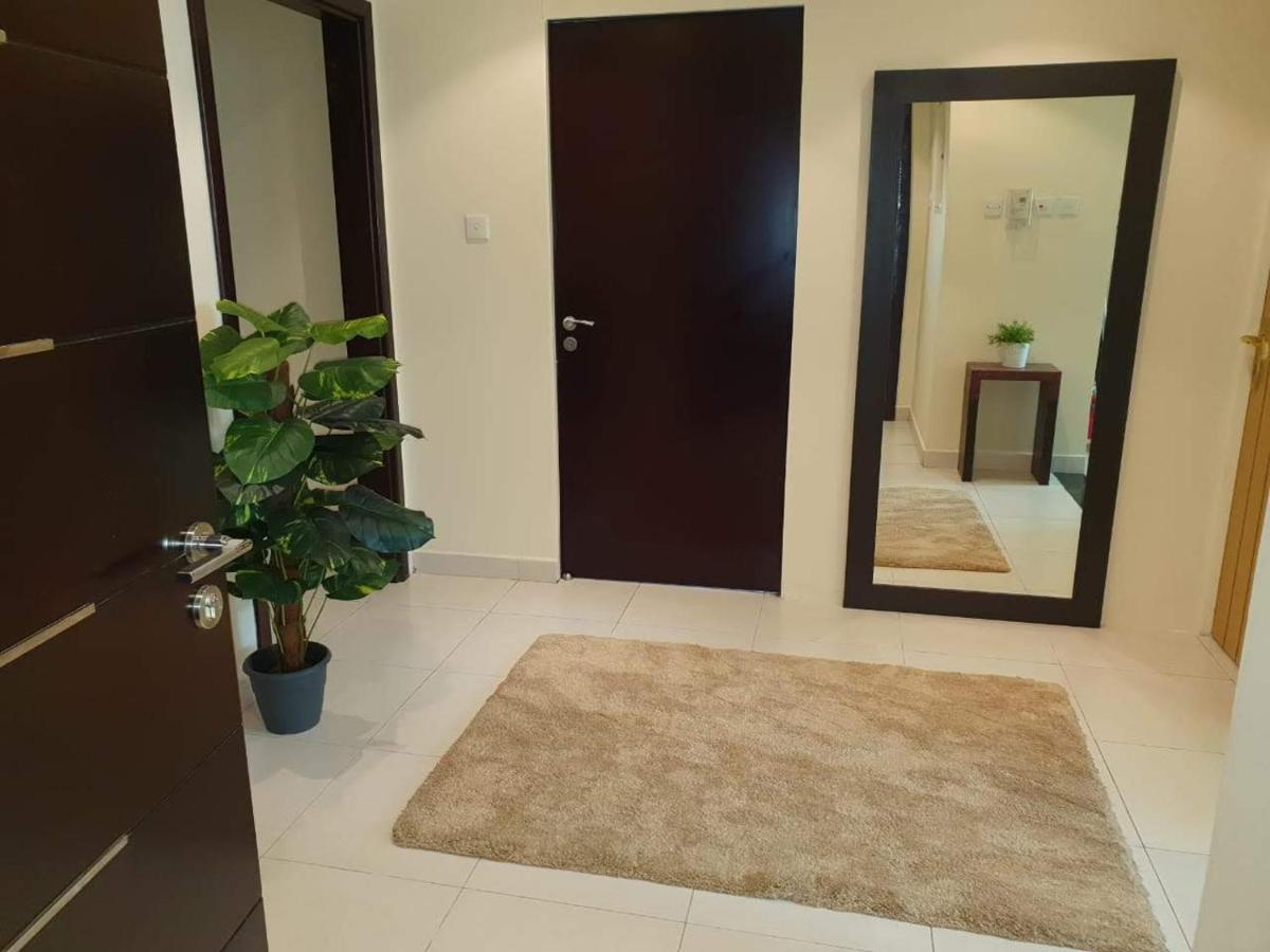 Homestay Marina Sail Tower Dubai
