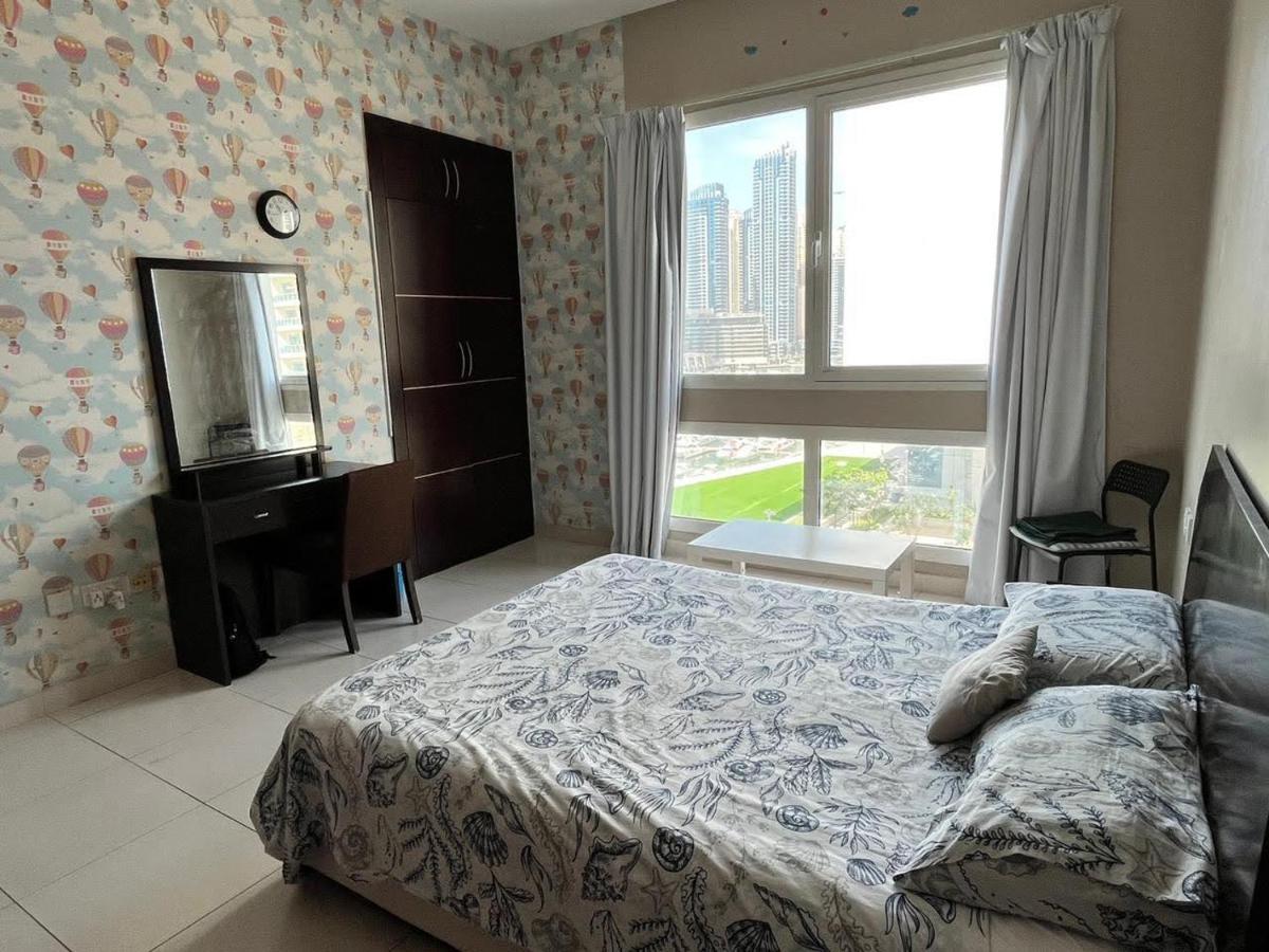 Marina Sail Tower Homestay Dubai