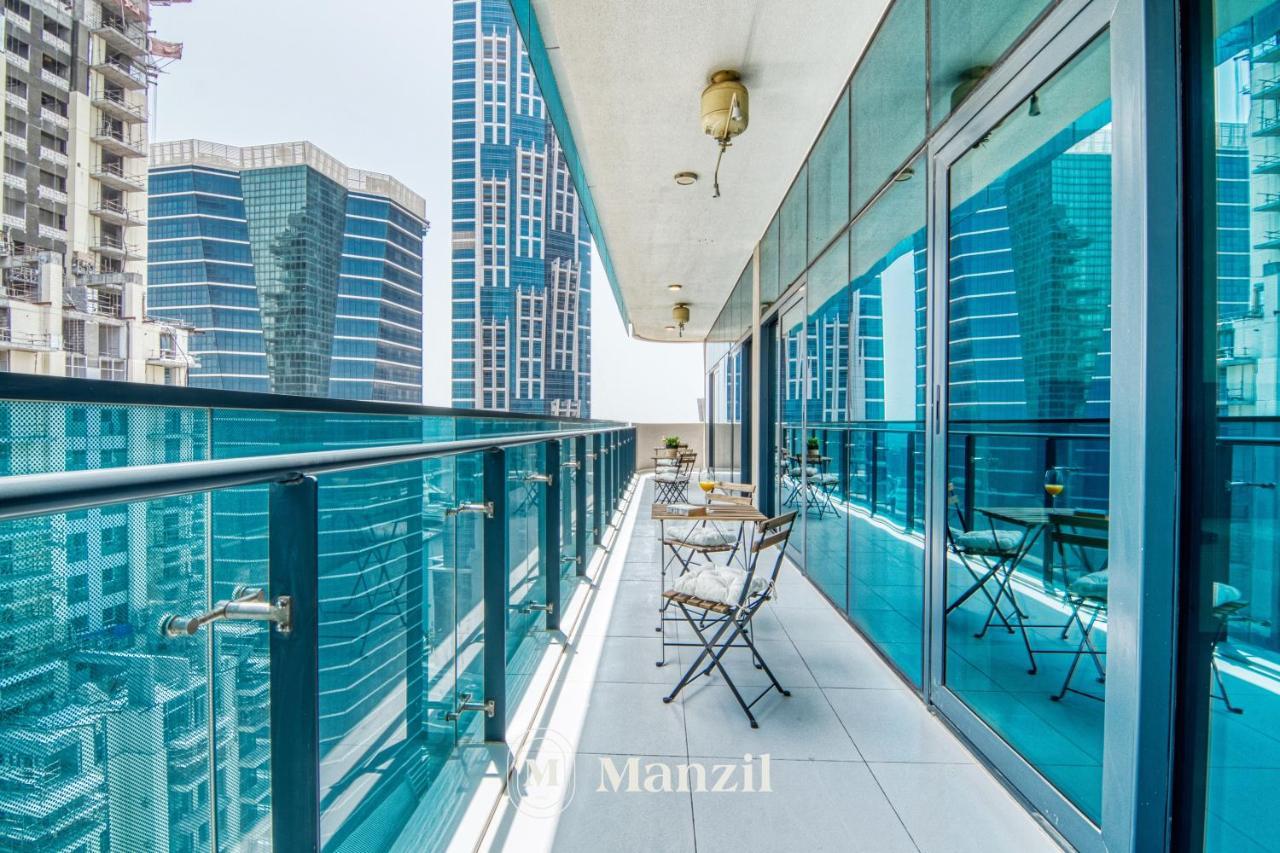 Manzil - Classic 3br Near The Metro Station In Business Bay *