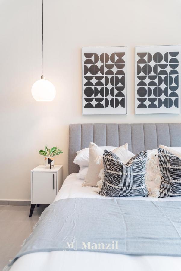 Manzil - Classic 3br Near The Metro Station In Business Bay * Dubai