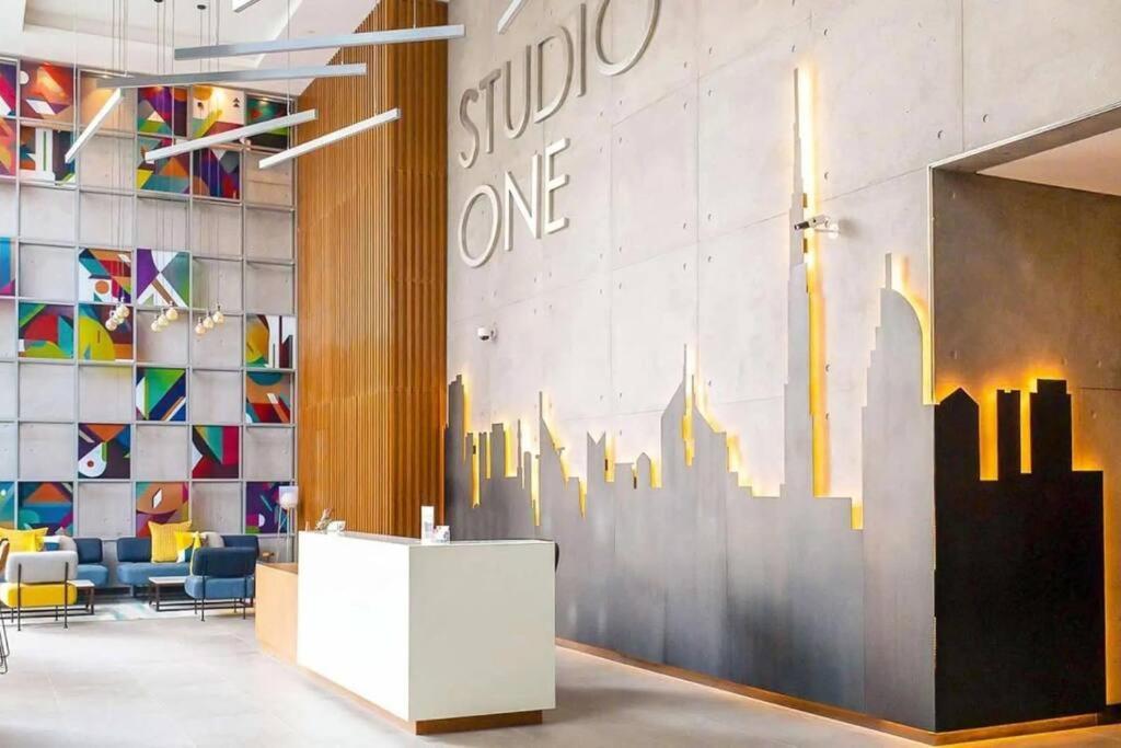 Apartment Astonishing Marina & Sea View Modern Dubai