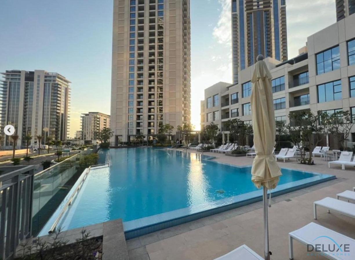 Unbeatable Chic 1br With Amazing Views By Deluxe Homes Dubai