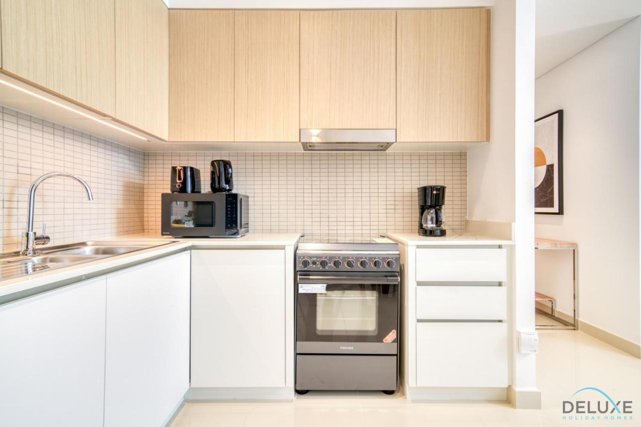 Apartment Unbeatable Chic 1br With Amazing Views By Deluxe Homes