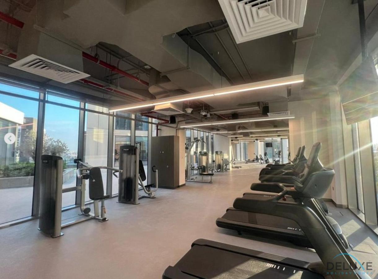 Unbeatable Chic 1br With Amazing Views By Deluxe Homes Apartment Dubai