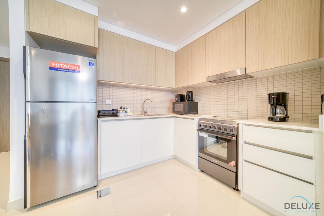 Apartment Unbeatable Chic 1br With Amazing Views By Deluxe Homes