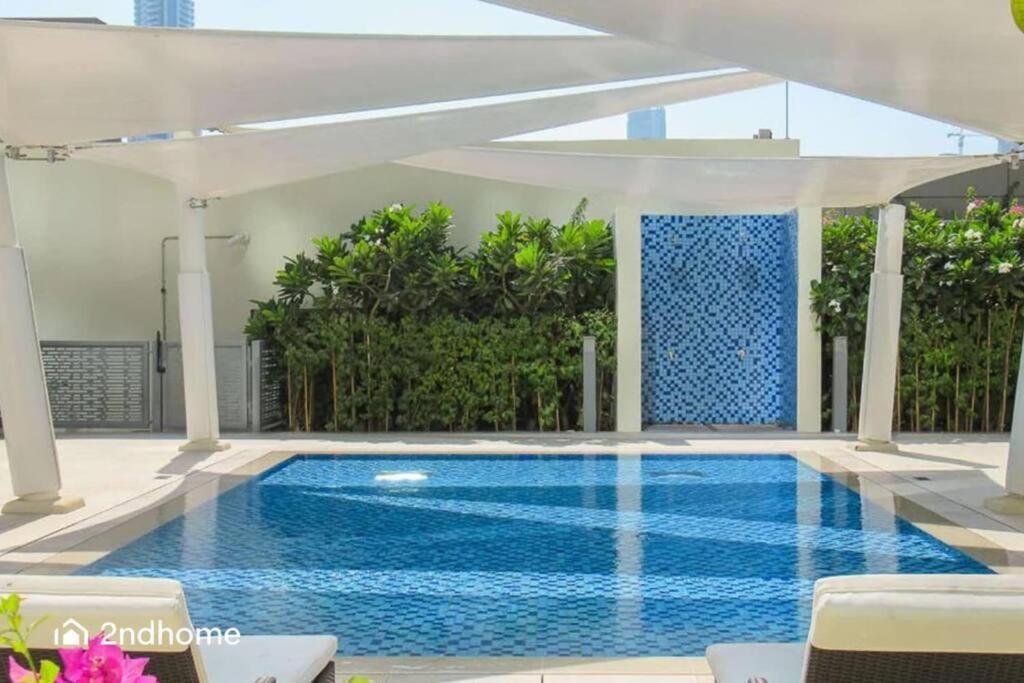 Luxurious 1 Bed With Direct Access To Mall Apartment *