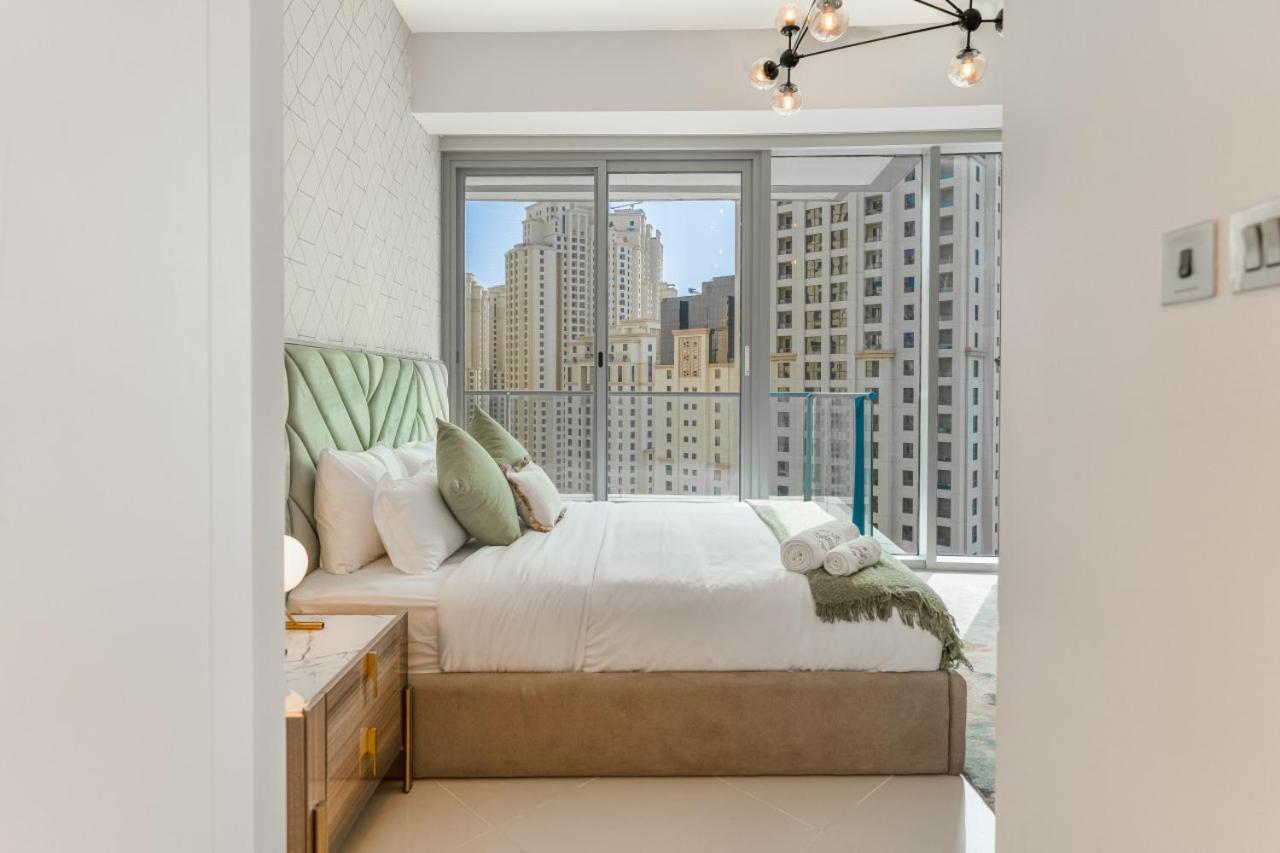 Newly Designed 3 Beds W Marina Eye View Dubai