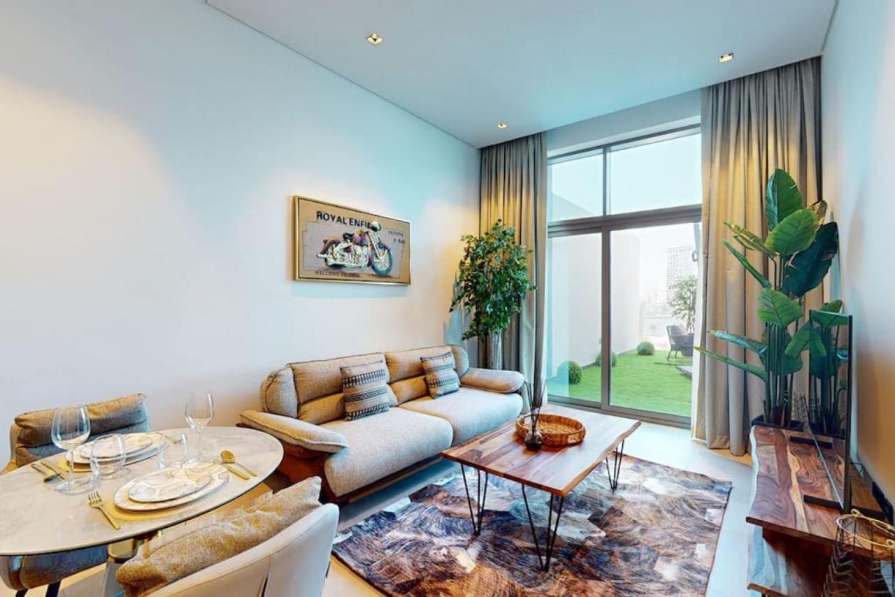 Apartment 15 Northside Tower 2 - Spacious One Bedroom *