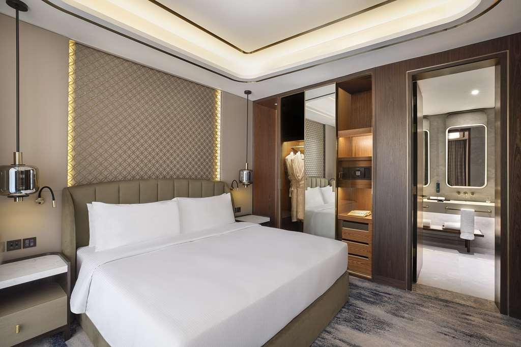 Hotel Embassy By Hilton Business Bay Dubai