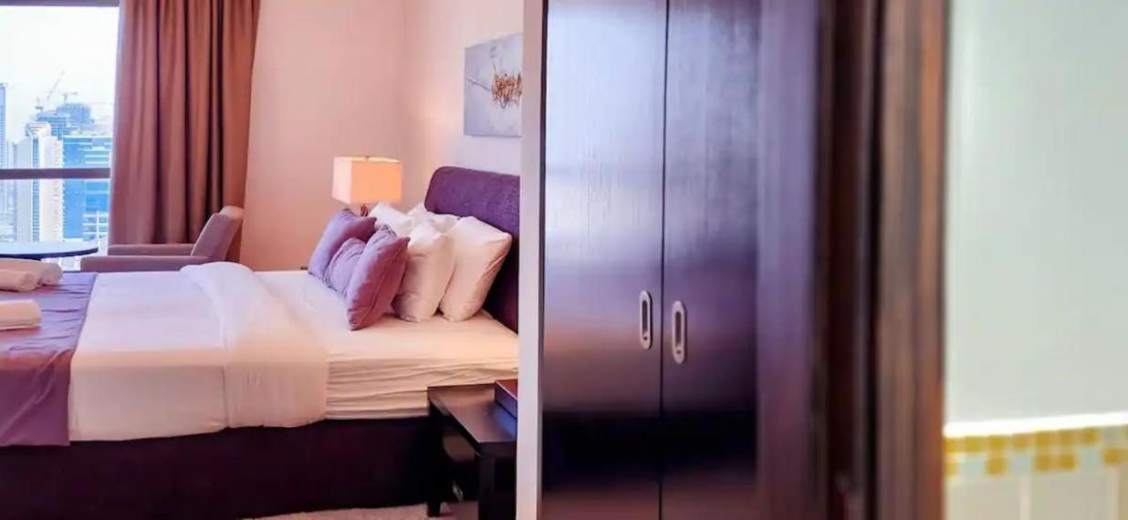 Beautiful In Marina Apartment *