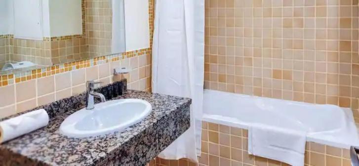 Beautiful In Marina Apartment Dubai