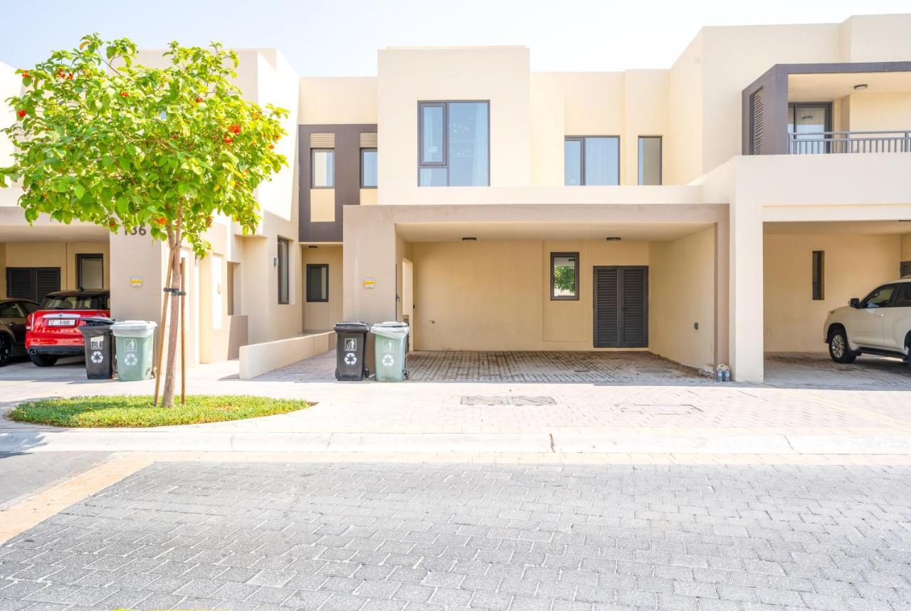 New Arabian Maple 2 Hills 4 Bedroom & Maid Villa *